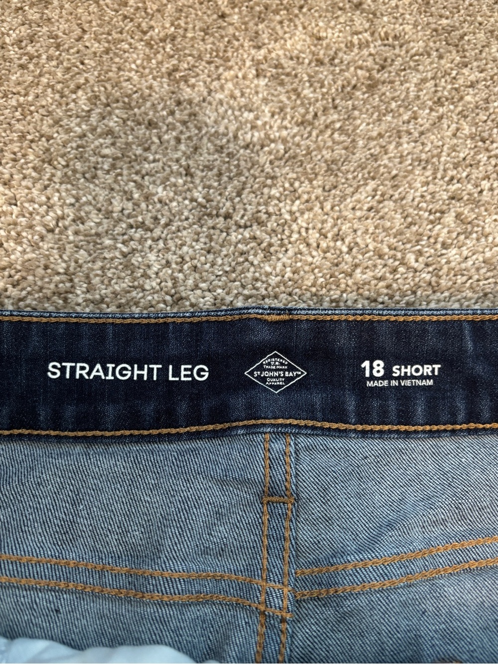 St John’s Bay Women’s Dark Blue Women's Straight-Leg Jeans Size 18 Short - Picture 3 of 7